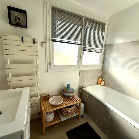 Appartement Le Bohème - 3 Chambres, Climatisation&parking Nîmes